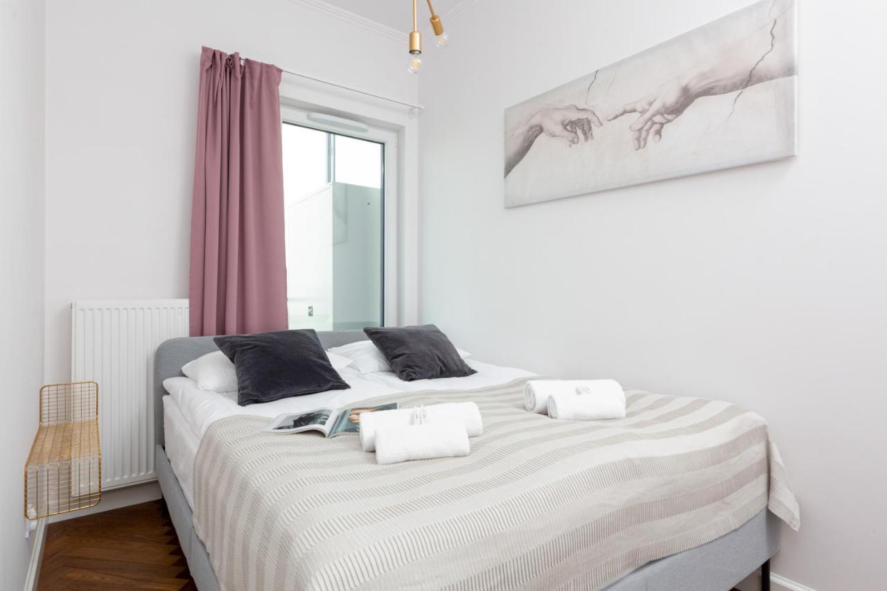 Business Center Apartments Warsaw Wola By Noclegi Renters 외부 사진