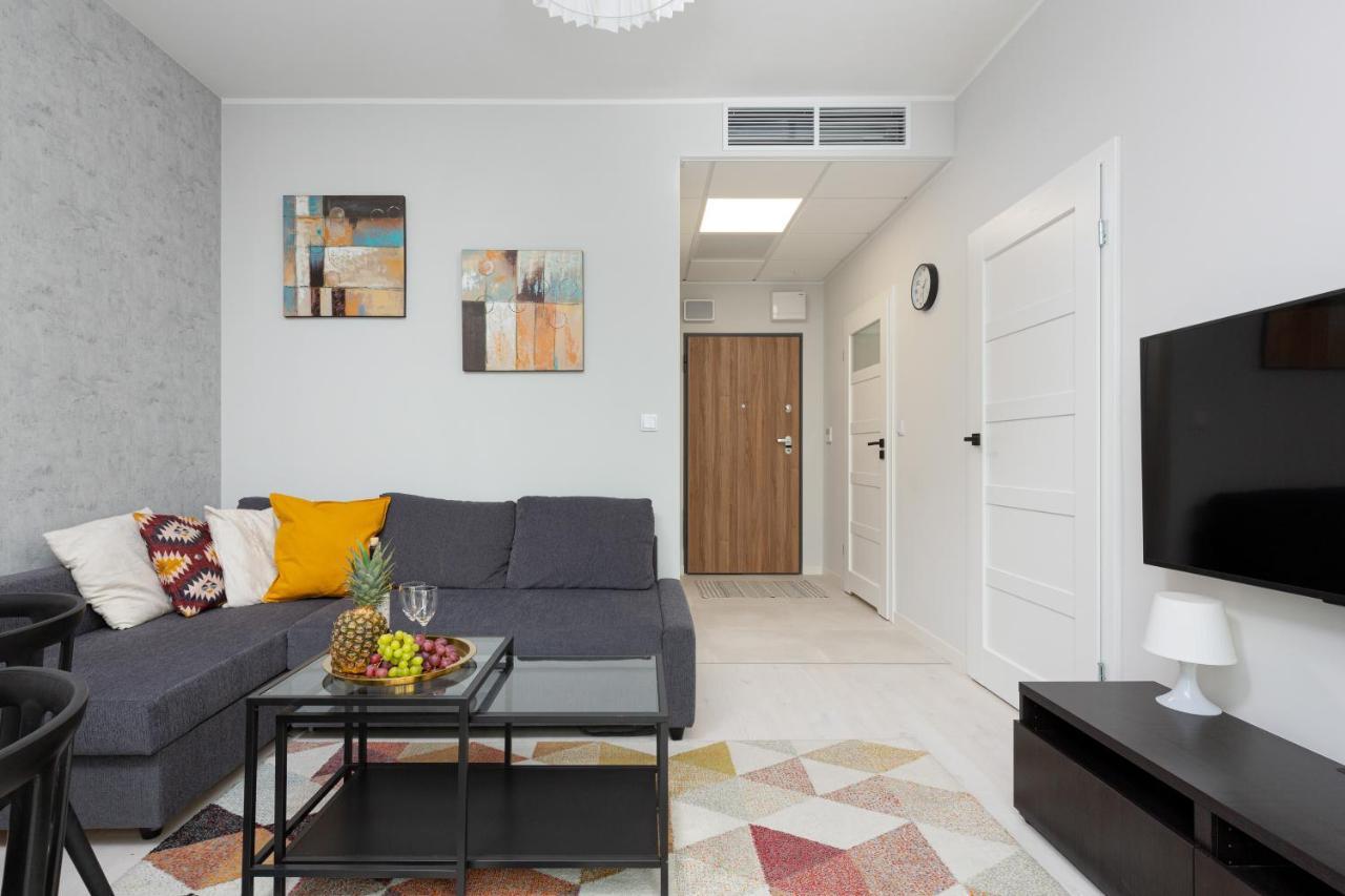 Business Center Apartments Warsaw Wola By Noclegi Renters 외부 사진