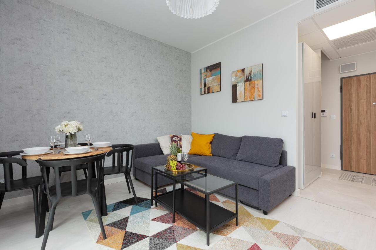Business Center Apartments Warsaw Wola By Noclegi Renters 외부 사진