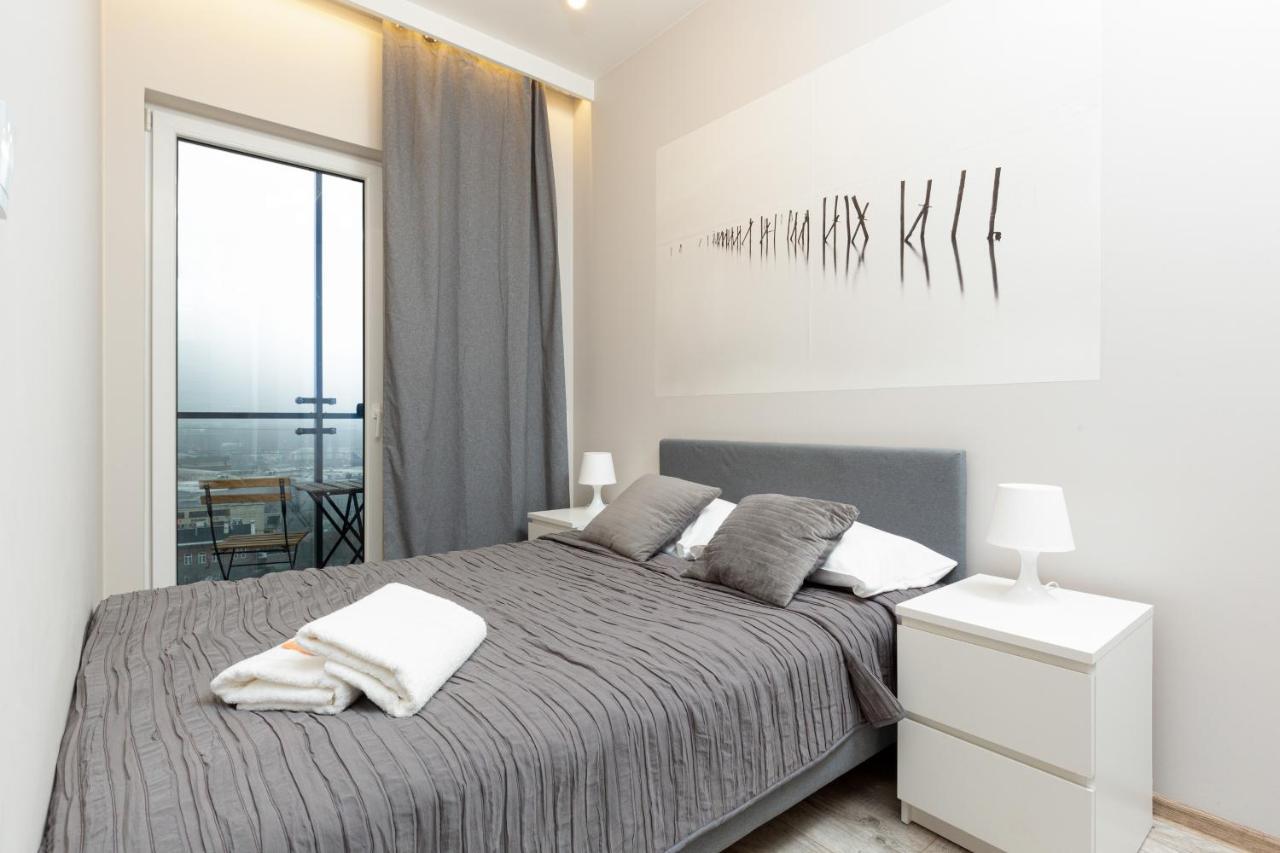 Business Center Apartments Warsaw Wola By Noclegi Renters 외부 사진